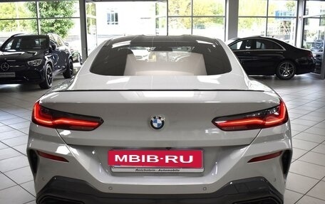 BMW 8 серия, 2022 год, 9 452 000 рублей, 7 фотография