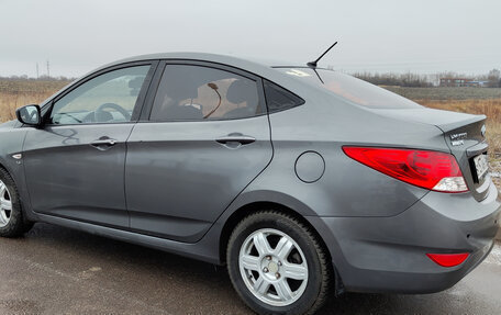 Hyundai Solaris II рестайлинг, 2012 год, 915 000 рублей, 3 фотография