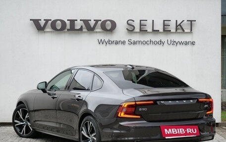 Volvo S90 II рестайлинг, 2022 год, 4 384 000 рублей, 8 фотография