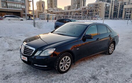 Mercedes-Benz E-Класс, 2011 год, 2 250 000 рублей, 6 фотография