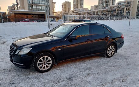 Mercedes-Benz E-Класс, 2011 год, 2 250 000 рублей, 8 фотография