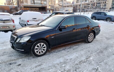 Mercedes-Benz E-Класс, 2011 год, 2 250 000 рублей, 11 фотография