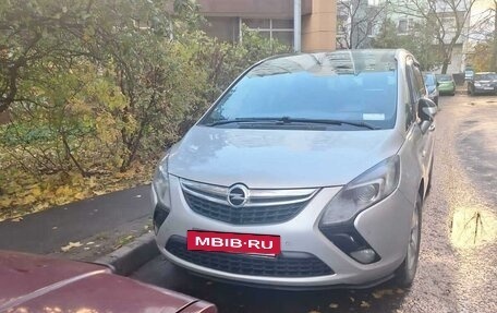 Opel Zafira C рестайлинг, 2012 год, 1 050 000 рублей, 13 фотография