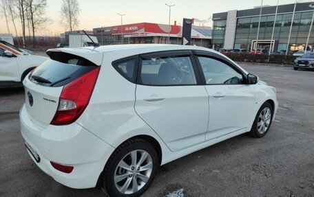 Hyundai Solaris II рестайлинг, 2013 год, 1 050 000 рублей, 10 фотография