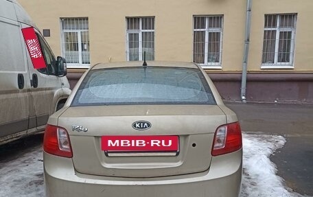 KIA Rio II, 2010 год, 680 000 рублей, 3 фотография