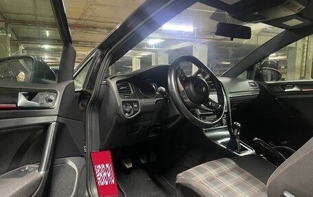 Volkswagen Golf GTI VII, 2015 год, 2 000 000 рублей, 10 фотография