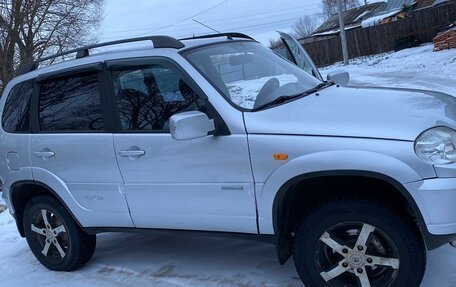 Chevrolet Niva I рестайлинг, 2010 год, 560 000 рублей, 7 фотография