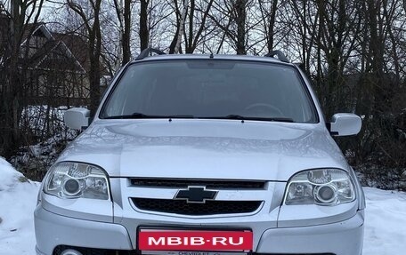 Chevrolet Niva I рестайлинг, 2010 год, 560 000 рублей, 1 фотография