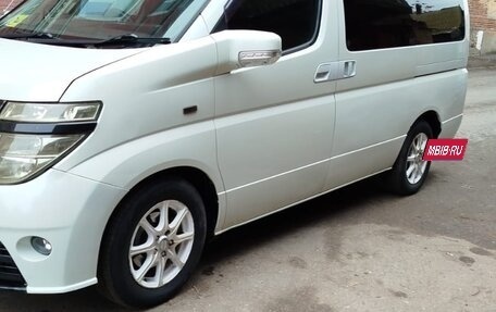 Nissan Elgrand III, 2003 год, 1 050 000 рублей, 4 фотография