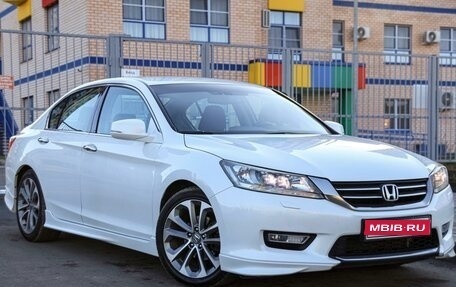 Honda Accord IX рестайлинг, 2013 год, 1 800 000 рублей, 1 фотография