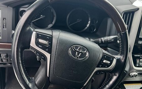 Toyota Land Cruiser 200, 2018 год, 8 100 000 рублей, 8 фотография