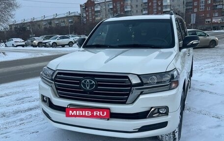 Toyota Land Cruiser 200, 2018 год, 8 100 000 рублей, 3 фотография