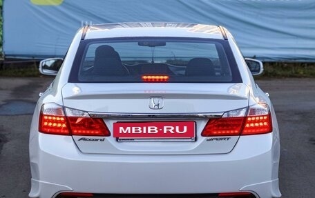 Honda Accord IX рестайлинг, 2013 год, 1 800 000 рублей, 2 фотография