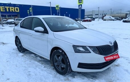 Skoda Octavia, 2017 год, 1 820 000 рублей, 4 фотография