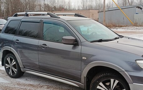 Mitsubishi Outlander III рестайлинг 3, 2005 год, 740 000 рублей, 8 фотография