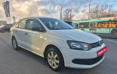 Volkswagen Polo VI (EU Market), 2010 год, 649 000 рублей, 2 фотография