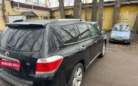 Toyota Highlander III, 2011 год, 2 000 000 рублей, 7 фотография