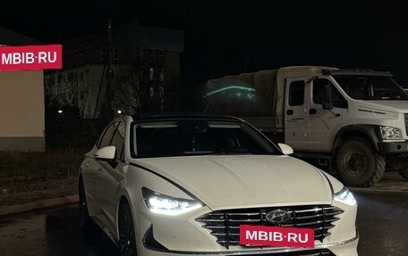 Hyundai Sonata VIII, 2021 год, 2 800 000 рублей, 10 фотография