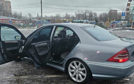 Mercedes-Benz C-Класс, 2004 год, 750 000 рублей, 23 фотография