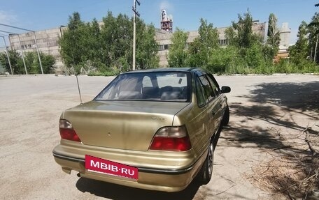 Daewoo Nexia I рестайлинг, 2004 год, 105 000 рублей, 7 фотография