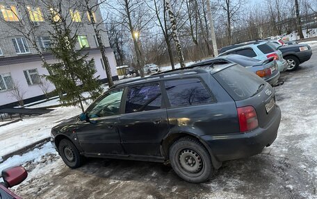 Audi A4, 1996 год, 160 000 рублей, 2 фотография