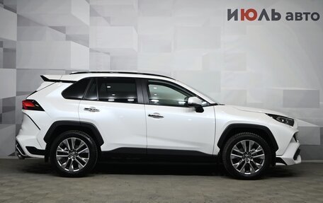 Toyota RAV4, 2021 год, 4 250 000 рублей, 10 фотография