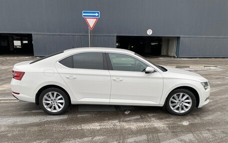 Skoda Superb III рестайлинг, 2019 год, 2 190 000 рублей, 11 фотография