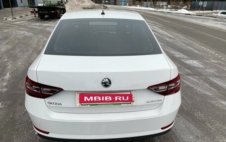 Skoda Superb III рестайлинг, 2019 год, 2 190 000 рублей, 3 фотография