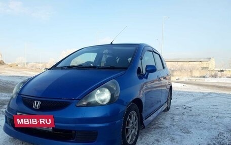 Honda Fit III, 2003 год, 450 000 рублей, 2 фотография