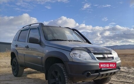 Chevrolet Niva I рестайлинг, 2012 год, 835 000 рублей, 5 фотография