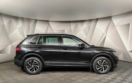 Volkswagen Tiguan II, 2018 год, 2 497 000 рублей, 6 фотография