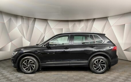 Volkswagen Tiguan II, 2018 год, 2 497 000 рублей, 5 фотография