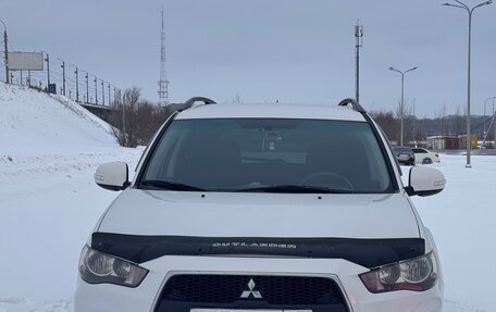 Mitsubishi Outlander III рестайлинг 3, 2010 год, 1 450 000 рублей, 1 фотография