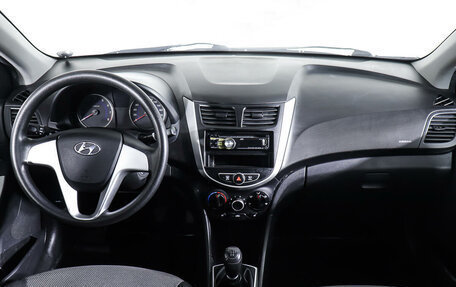 Hyundai Solaris II рестайлинг, 2011 год, 865 200 рублей, 13 фотография