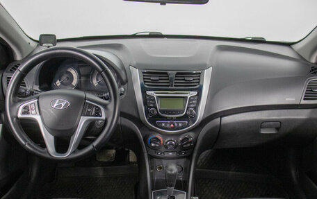 Hyundai Solaris II рестайлинг, 2013 год, 956 200 рублей, 13 фотография