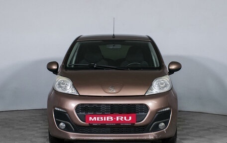 Peugeot 107 I рестайлинг, 2013 год, 781 200 рублей, 2 фотография