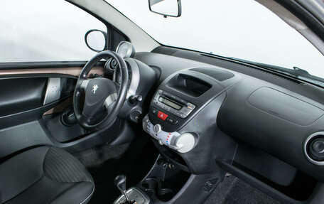 Peugeot 107 I рестайлинг, 2013 год, 781 200 рублей, 9 фотография