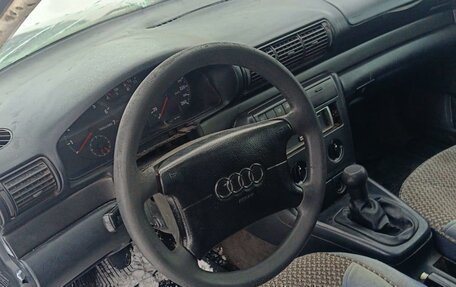 Audi A4, 1995 год, 250 000 рублей, 6 фотография