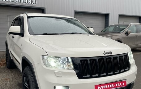 Jeep Grand Cherokee, 2011 год, 2 550 000 рублей, 2 фотография