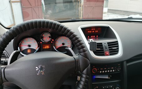 Peugeot 207 I, 2010 год, 550 000 рублей, 3 фотография