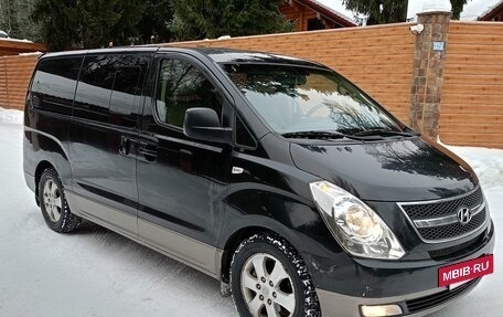 Hyundai Grand Starex Grand Starex I рестайлинг 2, 2011 год, 1 590 000 рублей, 4 фотография