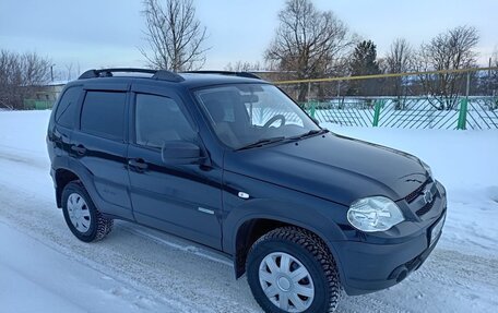 Chevrolet Niva I рестайлинг, 2012 год, 608 000 рублей, 2 фотография