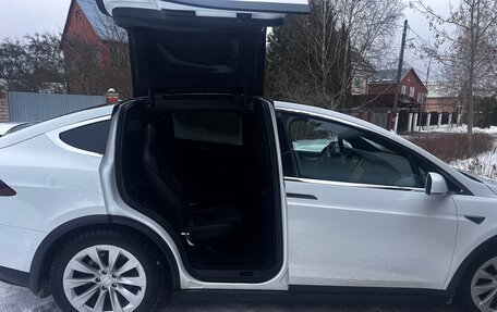 Tesla Model X I, 2017 год, 4 600 000 рублей, 4 фотография