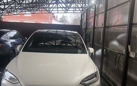 Tesla Model X I, 2017 год, 4 600 000 рублей, 16 фотография