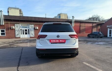 Volkswagen Tiguan II, 2017 год, 2 100 000 рублей, 5 фотография