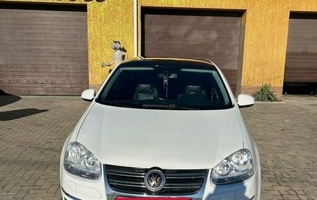 Volkswagen Jetta VI, 2010 год, 715 000 рублей, 13 фотография