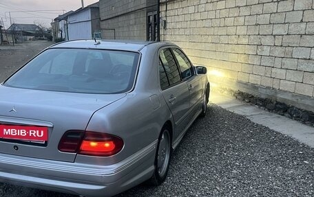 Mercedes-Benz E-Класс, 2000 год, 950 000 рублей, 5 фотография