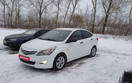 Hyundai Solaris II рестайлинг, 2014 год, 1 050 000 рублей, 1 фотография