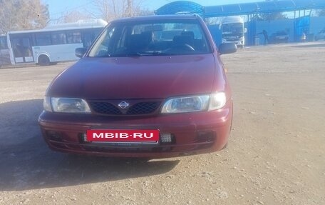 Nissan Almera, 1998 год, 280 000 рублей, 2 фотография