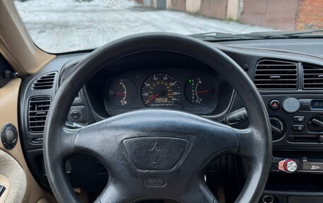 Mitsubishi Mirage VI рестайлинг, 2000 год, 235 000 рублей, 10 фотография